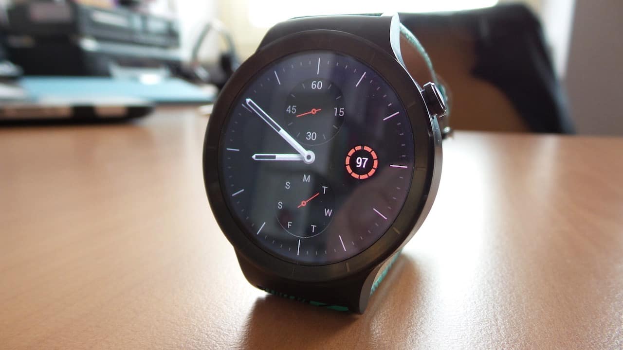 Come aggiornare Huawei Watch ad Android Wear 2.0