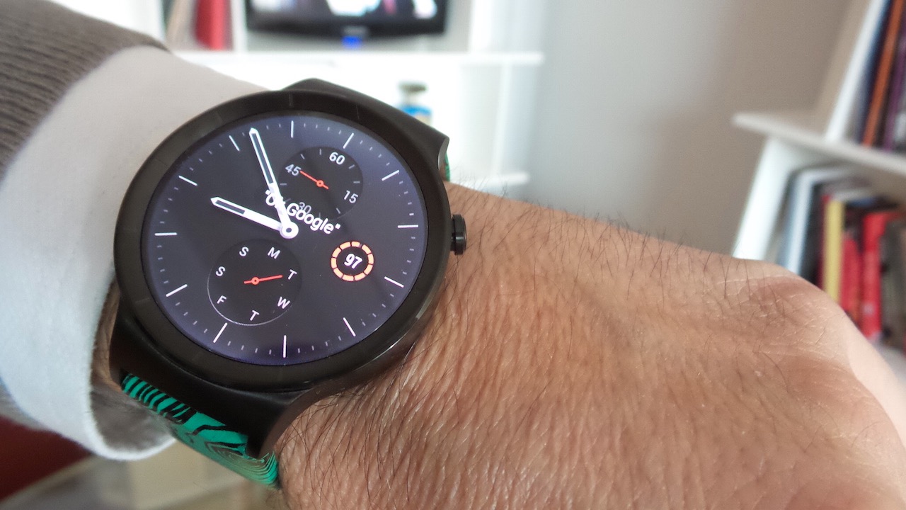 Come aggiornare Huawei Watch ad Android Wear 2.0