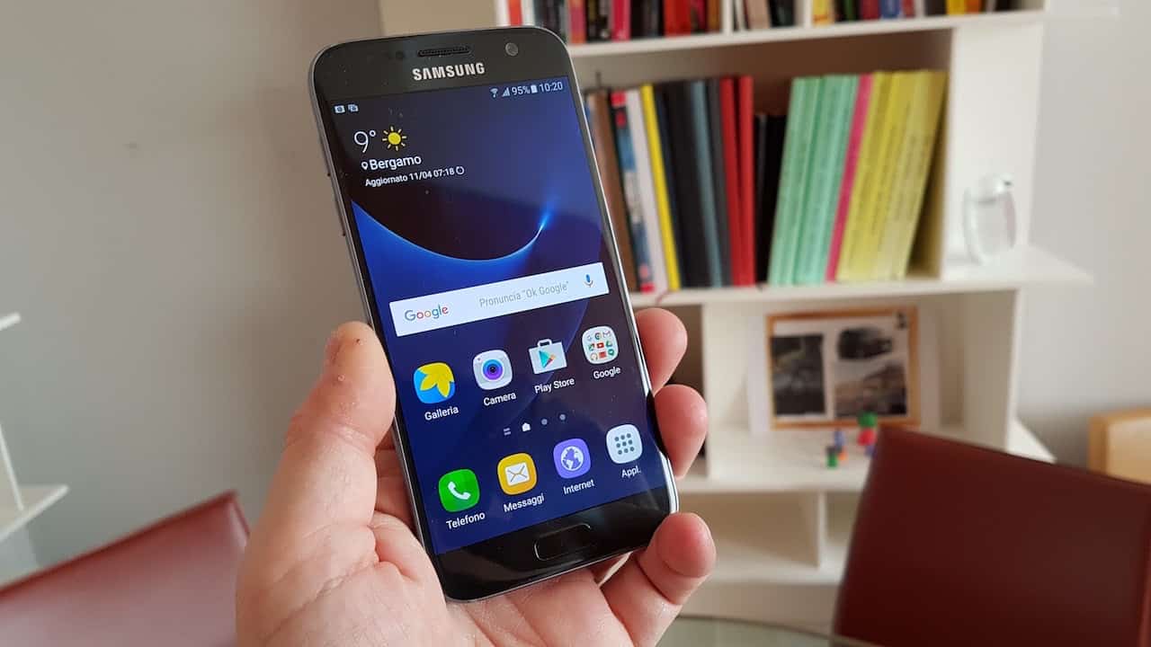 https://www.mistergadget.tech/wp-content/uploads/2016/04/Samsung-Galaxy-S7-Flat-6.jpg