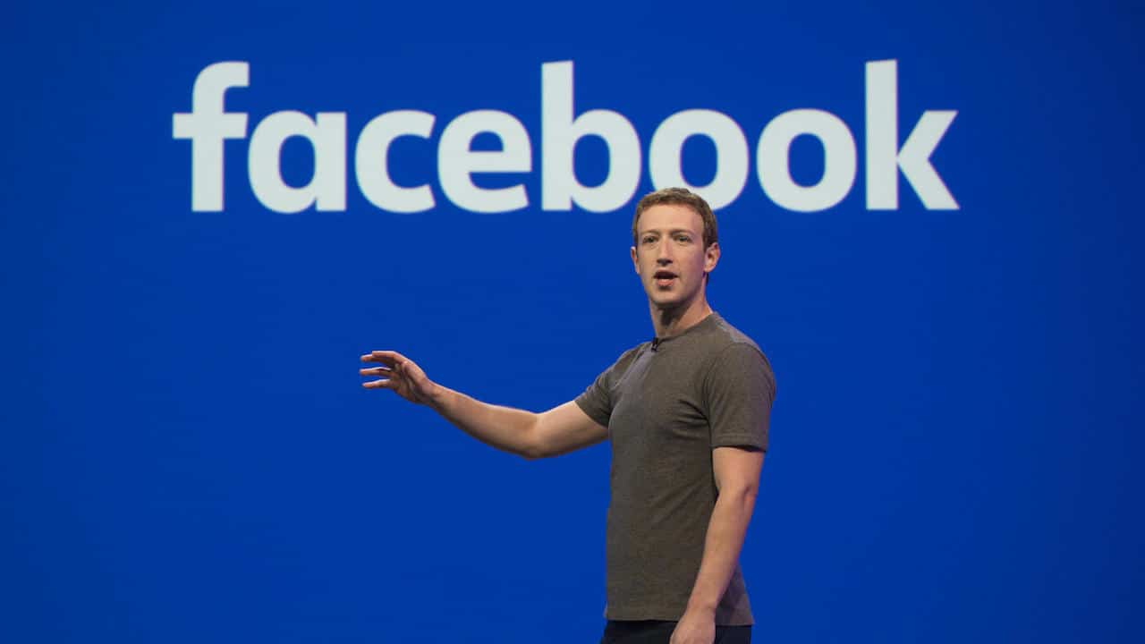 Facebook divide le pagine facebook dai post privati