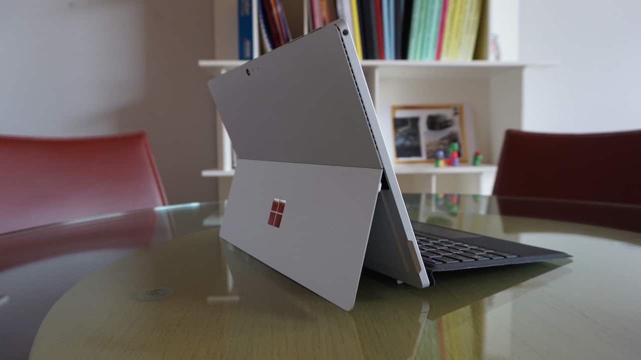 Microsoft Surface 4 - 4