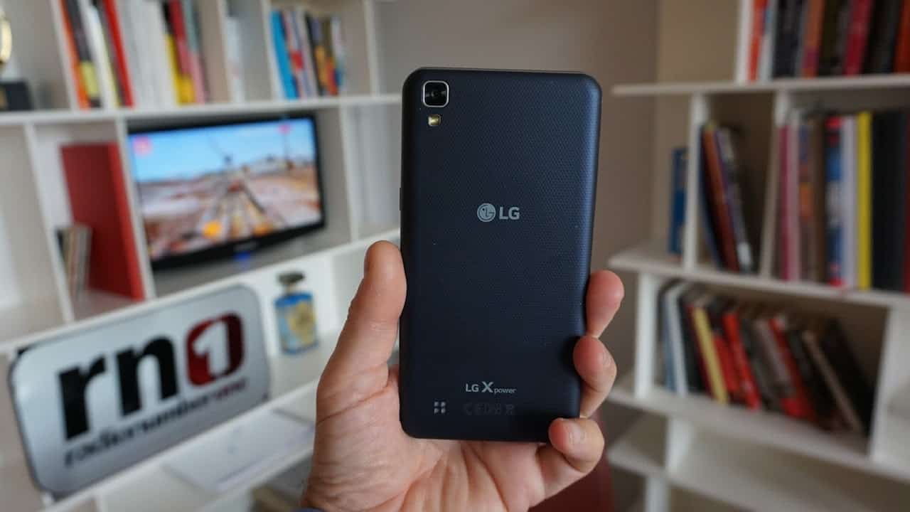 LG X Power, lo smartphone che non si scarica mai!