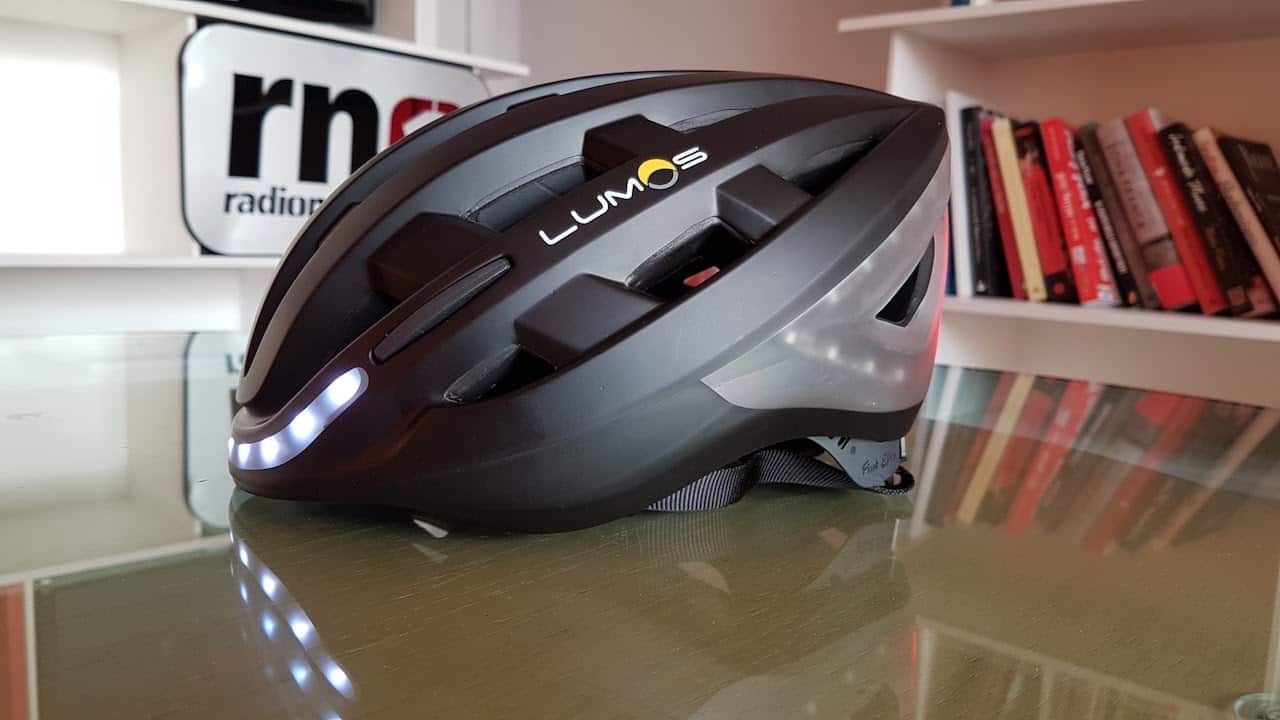 Lumos Helmet si aggiorna ed è ancora più completo