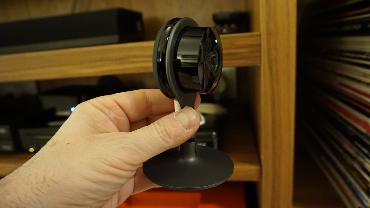 Google Nest Indoor Cam: come installarla e configurarla