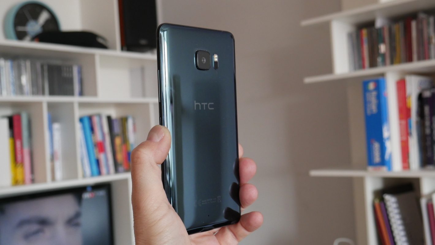 Sto provando il nuovo HTC U Ultra, ecco cosa ne penso!