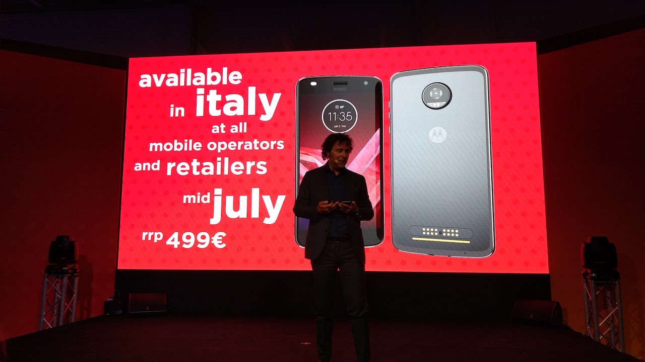 Moto Z2 Play arriva in Italia a 499 euro