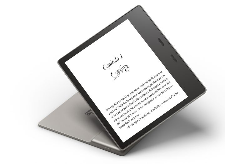 Nuovo Amazon Kindle Oasis con schermo da 7 pollici e waterproof