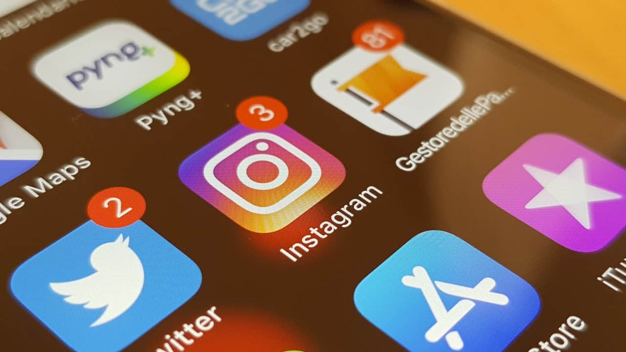 Instagram rivoluziona l'interfaccia: ma è davvero in meglio?