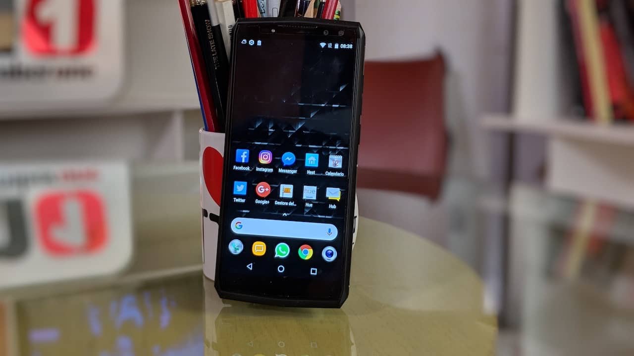 Recensione Video Oukitel K10, lo smartphone con batteria infinita