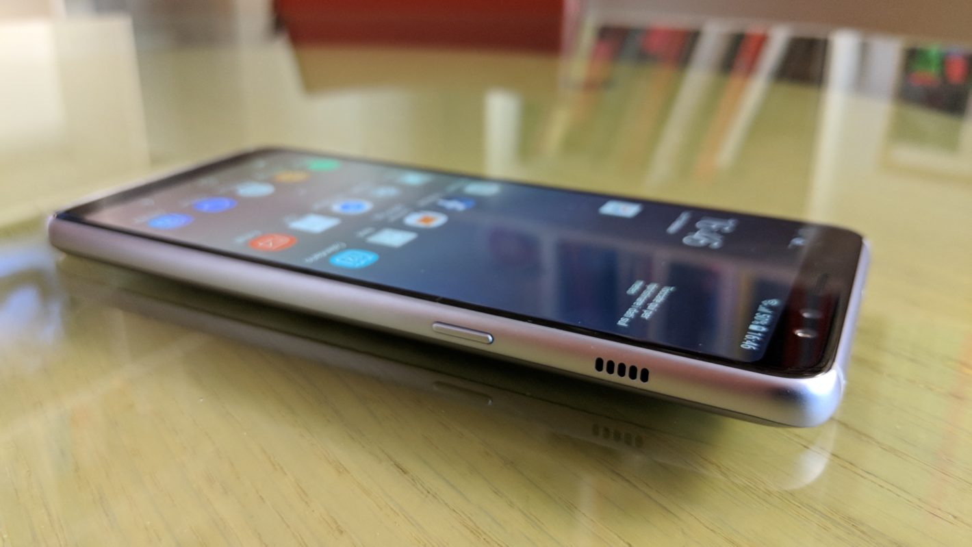 Video Recensione Samsung Galaxy A8, qualità alta, come il prezzo
