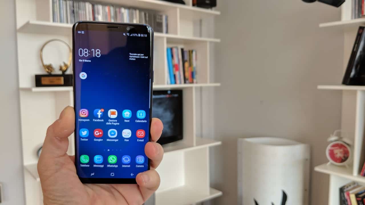 Oggi arrivano Samsung Galaxy S9 e S9+, due smartphone mostruosi