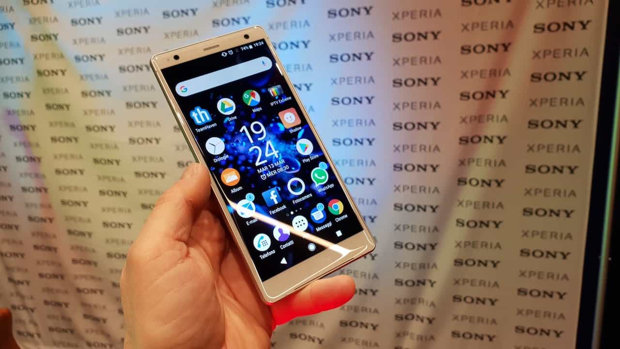 Promozione Xperia XZ2 e Compact in regalo cuffie Sony wireless