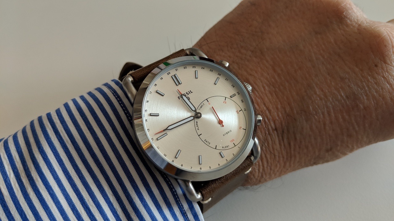 Fossil Q Commuter è l'anello di congiunzione tra orologio e smartwatch