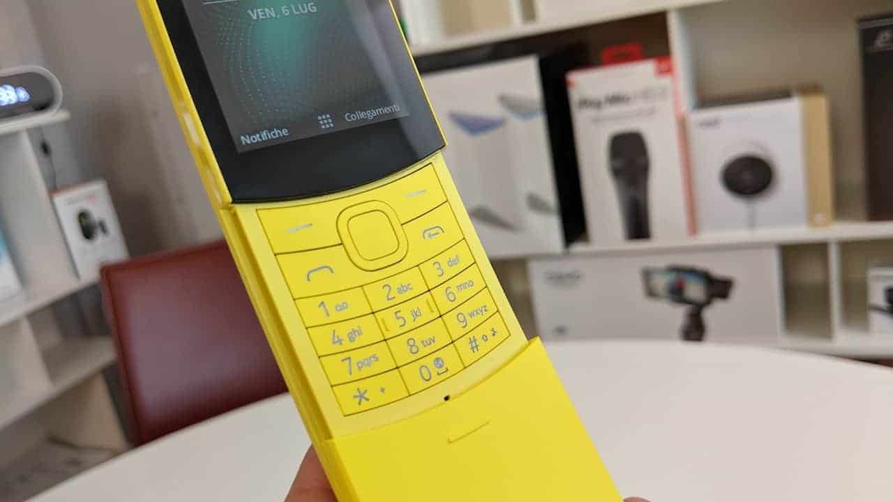 Recensione Nokia 8110 4G: non è smart ma è ok!