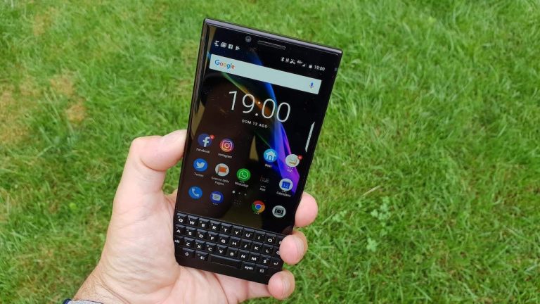 recensione blackberry key2