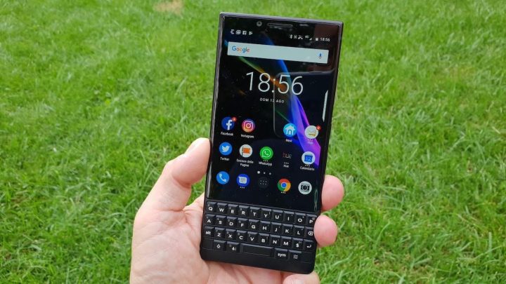 recensione blackberry KEY2