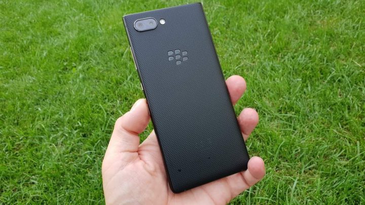 Recensione Blackberry KEY2