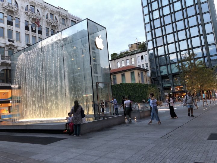 Apple Store Milano