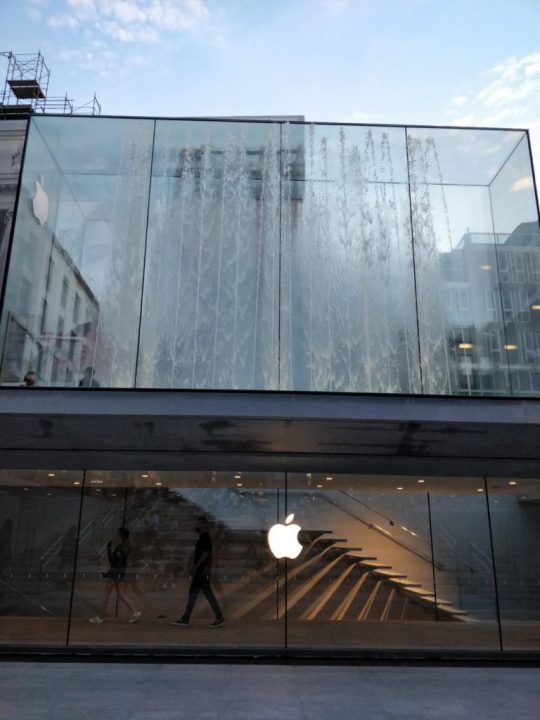 apple store milano