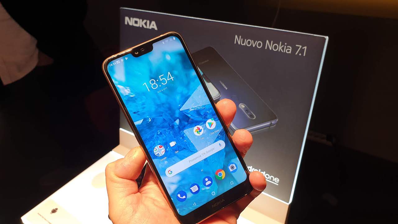 Nokia 7.1 sfida il mercato a 359 euro