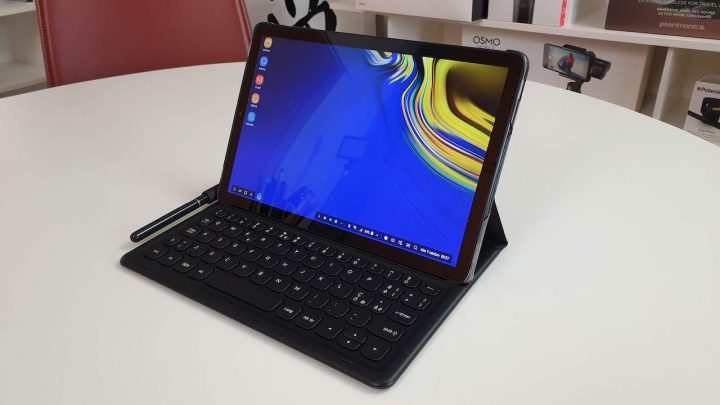 Samsung galaxy Tab S4 con tastiera