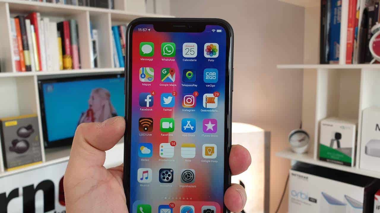 Recensione Video iPhone XR, il miglior affare se volete un iPhone