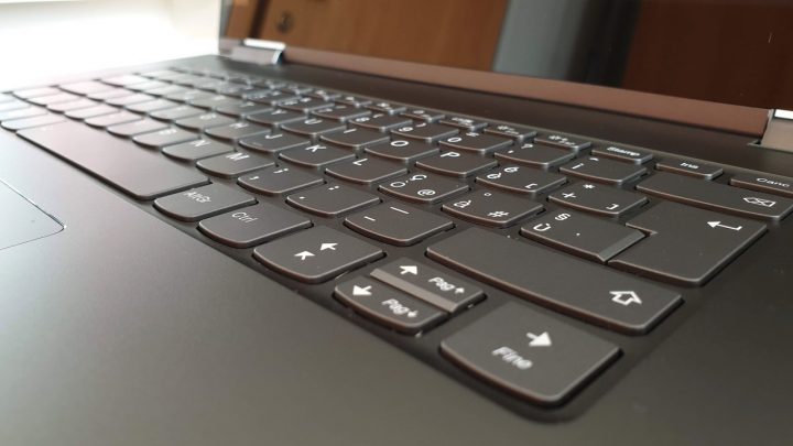 Recensione Lenovo Yoga 730