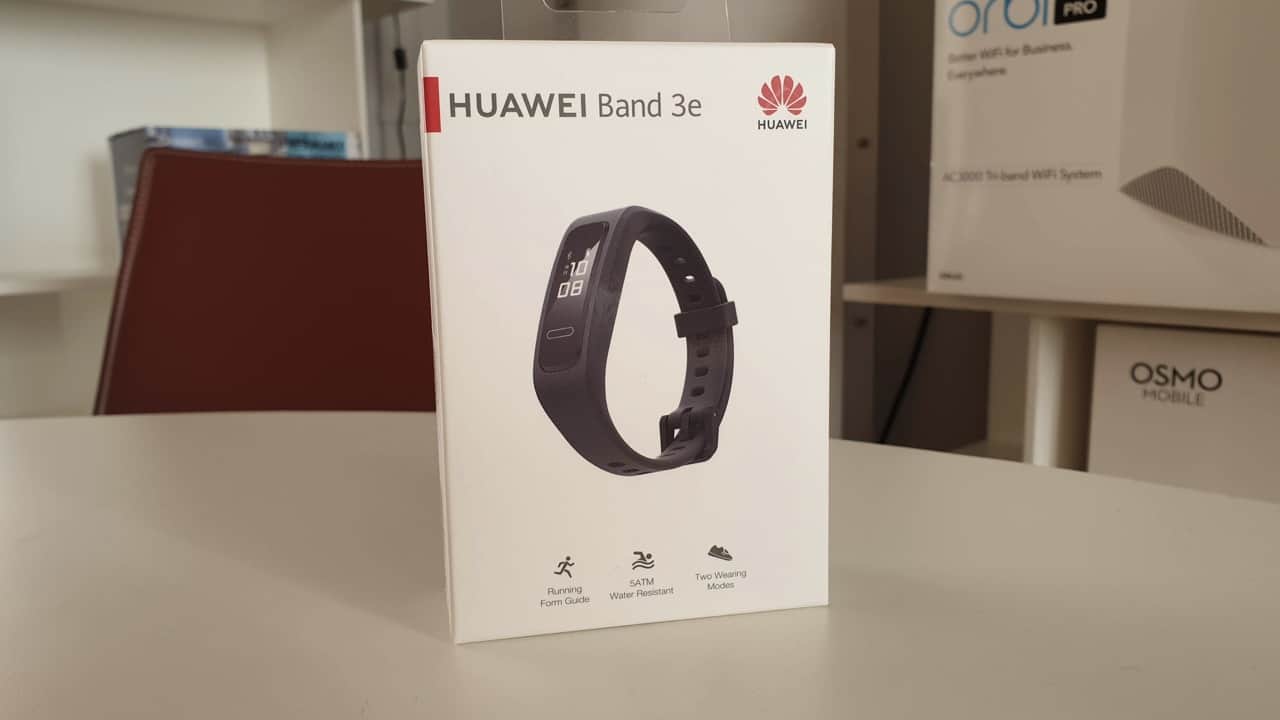 Recensione Huawei Band 3e, per riparare i danni delle feste