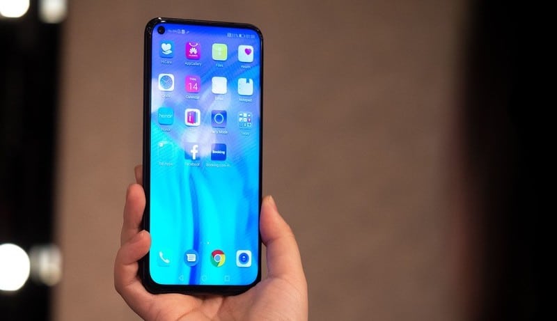 Honor View 20 presentato oggi in Cina, da noi a fine gennaio