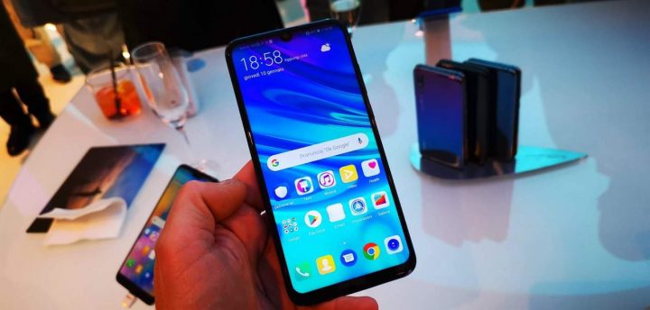 Il video hands on del nuovo Huawei P Smart 2019