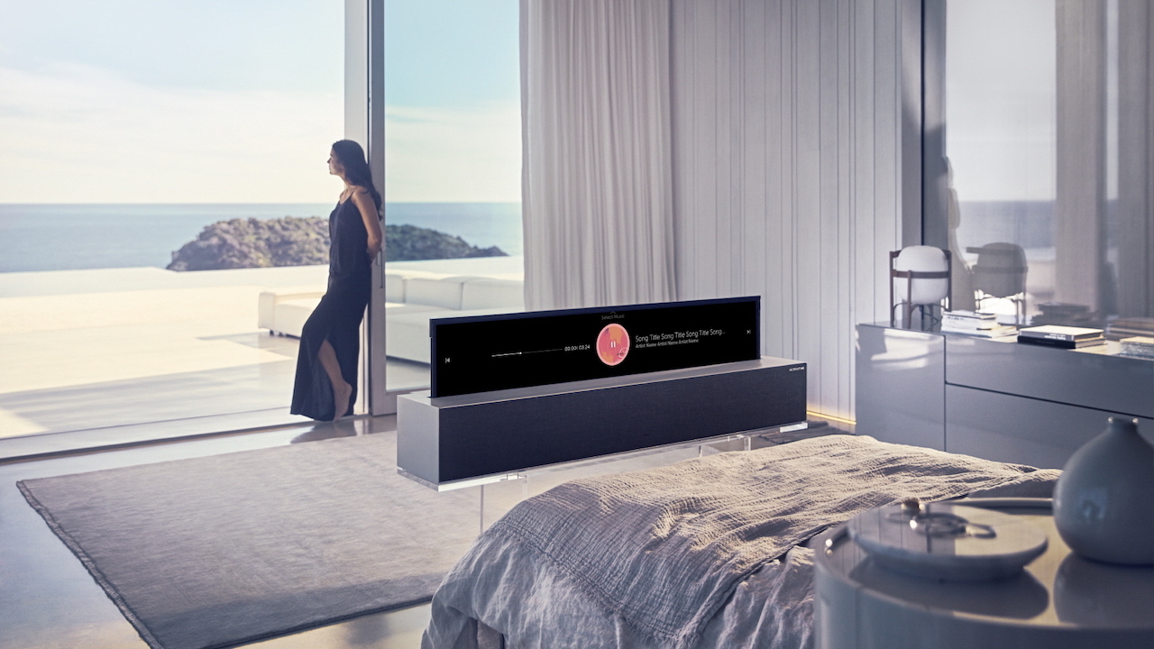 LG al CES 2019 presenta un pezzo di futuro: la TV che si arrotola OLED R