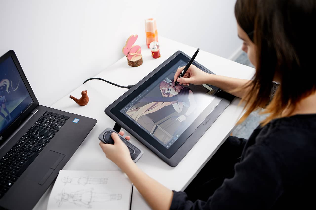 Al Ces 2019 arriva Wacom Cintiq 16, display interattivo con penna