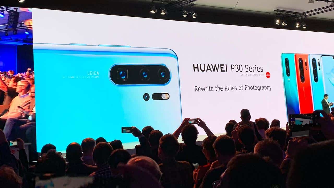 Huawei P30 e P30 Pro sono le novità lanciate a Parigi con Zoom 5X