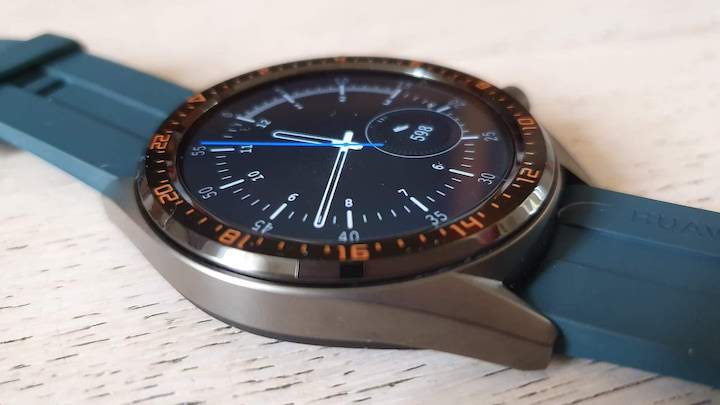 Recensione Huawei Watch GT: niente wearOS, ma due settimane di batteria
