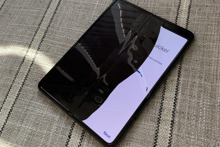 Samsung Galaxy Fold non si rompe