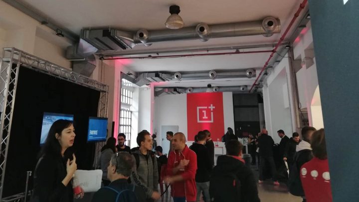 pop up store OnePlus di Roma