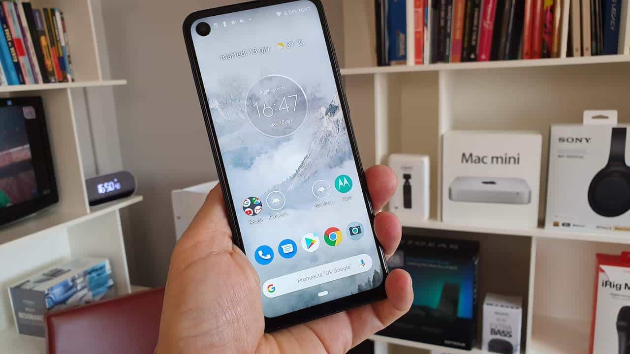 Recensione Motorola One Vision, batteria sì, fotocamera ni