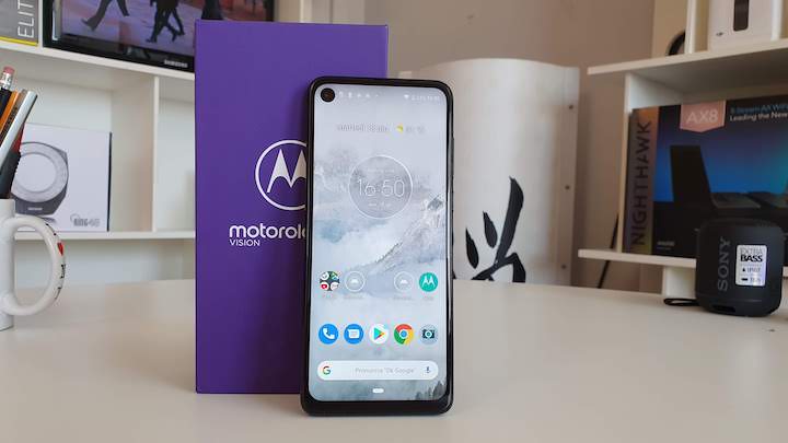 Recensione Motorola One Vision