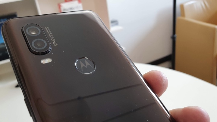 Recensione Motorola One Vision