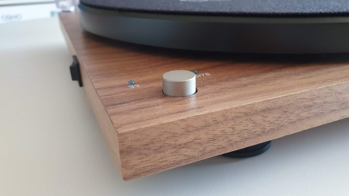 recensione-como-audio-turntable-il-giradischi-in-legno-mistergadget-tech