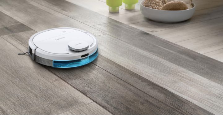 Ecovacs Deebot 900 vs iRobot Roomba 960