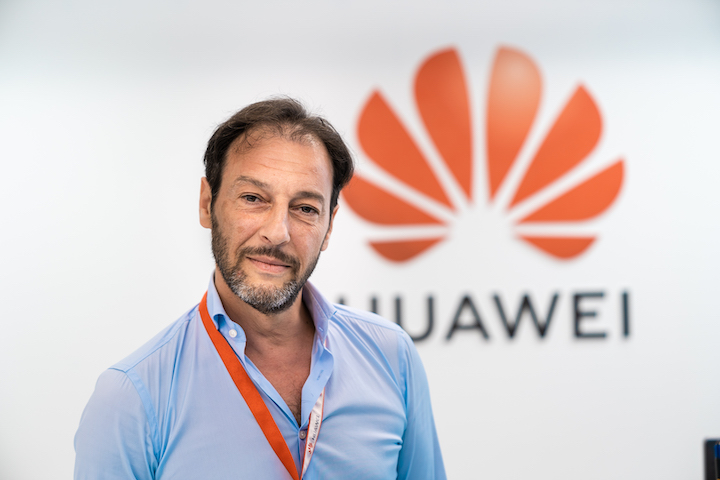 Dichiarazioni di Huawei, che rompe il silenzio: non cambia nulla