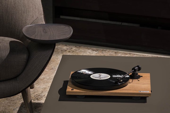 Como Audio Turntable BT