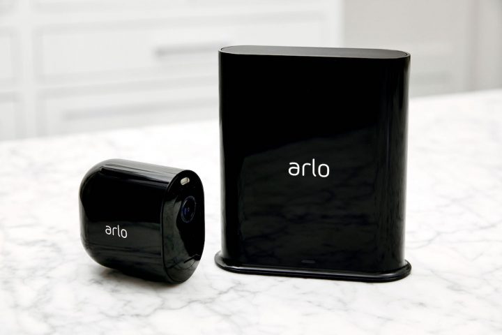 La nuova Arlo Pro 3 cattura video 2K HDR e a colori anche di notte