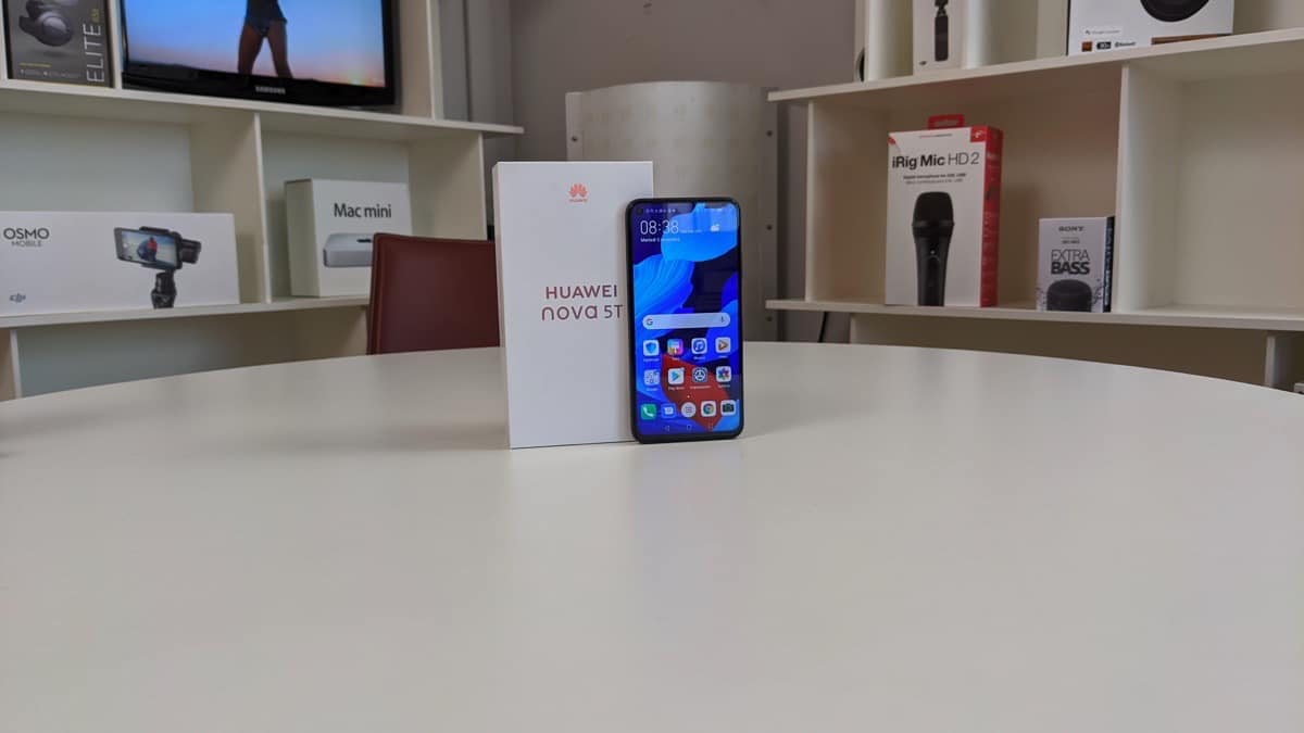 Recensione Huawei Nova 5T, non è un top ma funziona come se lo fosse