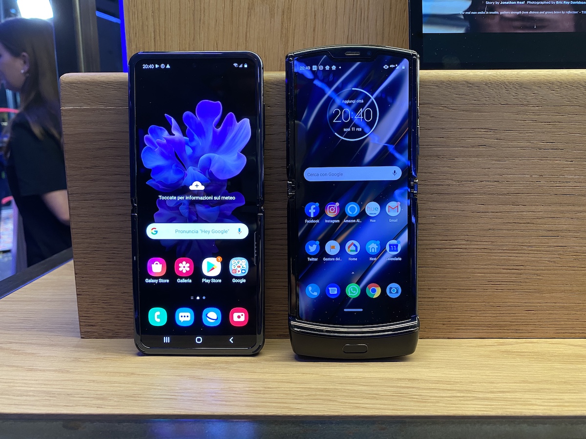 Drop Test Motorola Razr vs Galaxy Z Flip: che dolore!
