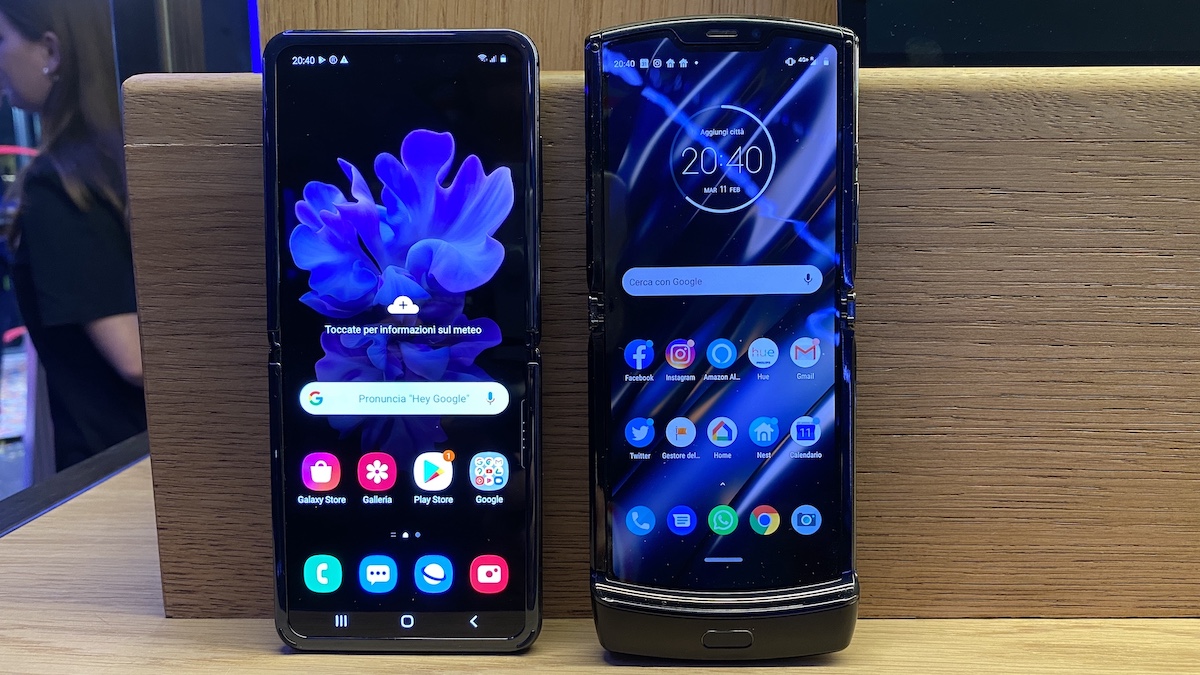 Samsung Galaxy Z Flip vs Motorola Razr, video hands on