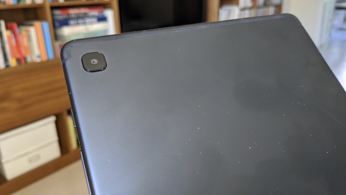 Recensione Galaxy Tab S6 Lite, sfida iPad 10.2