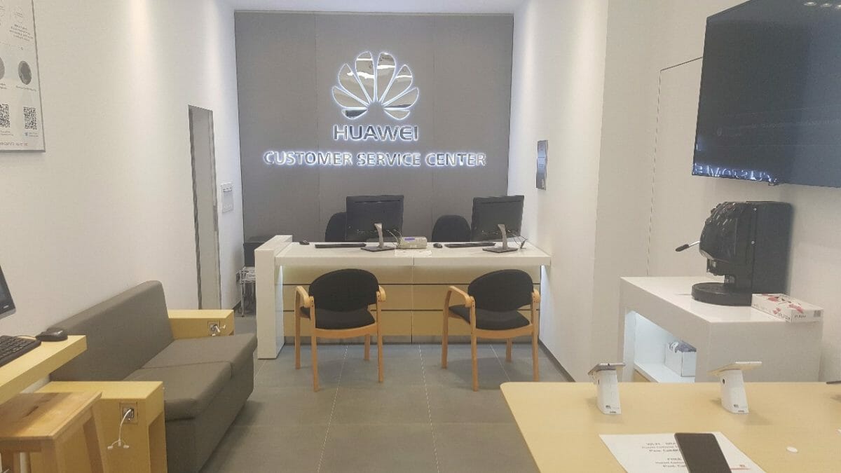 Riaprono in sicurezza i Customer Service Center Huawei