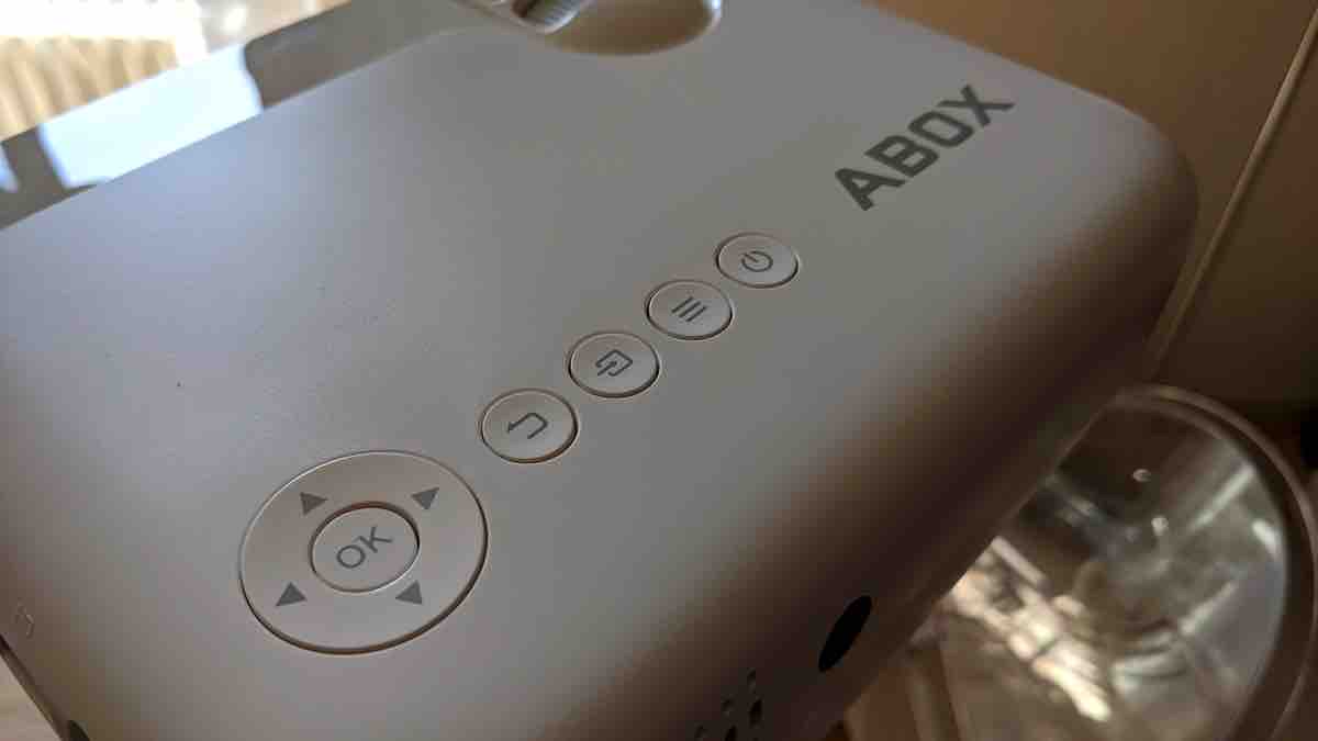 Recensione ABOX GC357, proiettore FullHD Wireless a meno di 100 euro